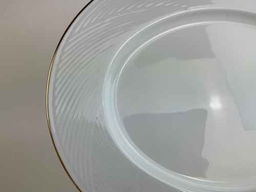 Dansk International Designs Ltd. Brocade Gold 14.5” Oval Serving Platter - Picture 3 of 6