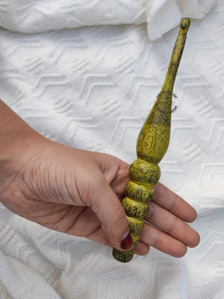 Crochet Hooks Yellow Antique Needles Knit Yarn Weave Craft Wood Classic 7 Sizes - Image 4 of 4