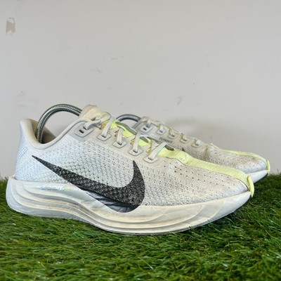 Nike Turnschuhe Größe 7,5 Herren Weiß Pegasus Plus Schnürschuhe Walking Laufschuhe