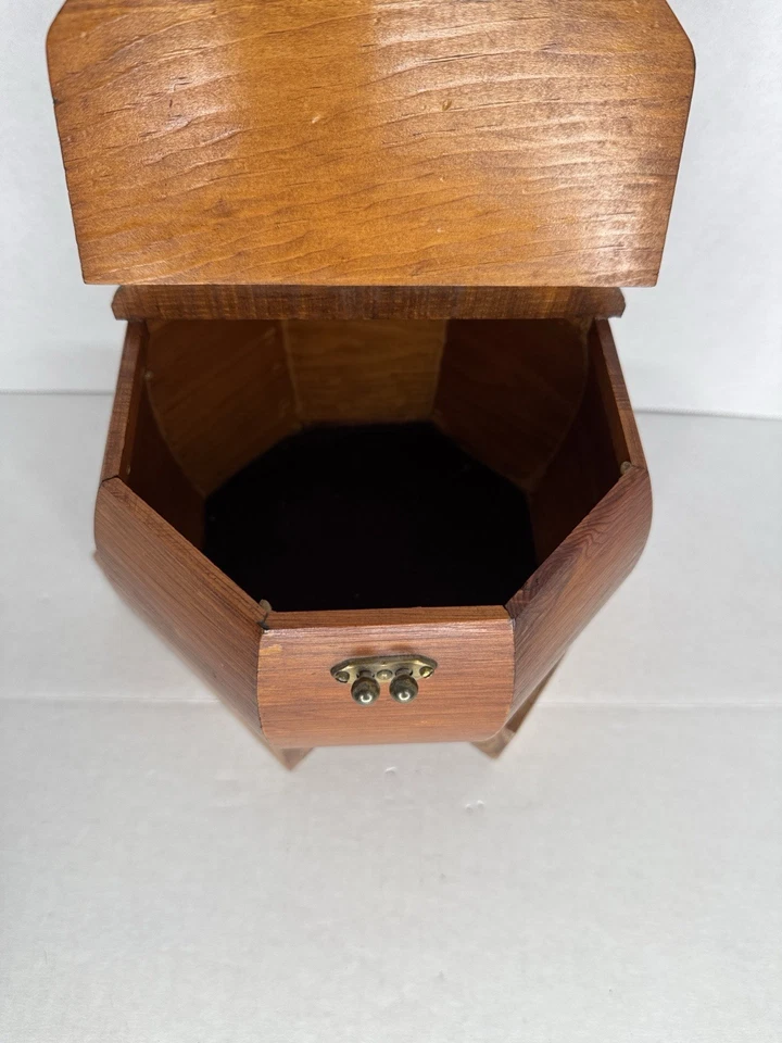 Antique Wooden Hexagonal Tea Caddy with Brass Clasp - Image 4 of 4