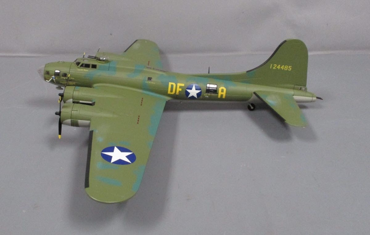Z*0様 1/48 B17 メンフィスベル フランクリンミント Z*0様 1/48 B17 メンフィスベル フランクリンミント - メルカリ