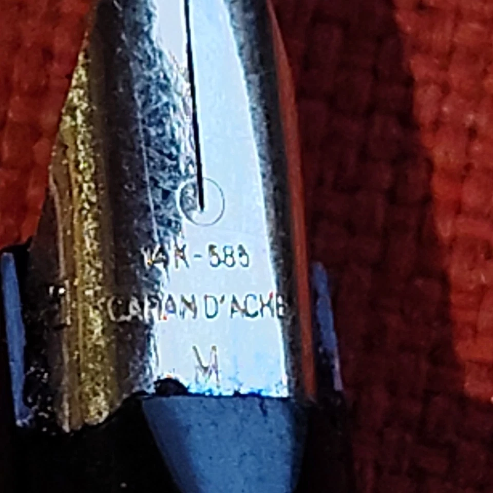 Pluma Estilográfica Suiza Caran d’ache Chapada en Oro “G” 14K 585 M Foto 3 de 4