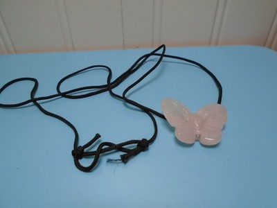 HANDMADE 1'' POLISHED STONE BUTTERYFLY NECKLACE UNBRANDED (MF626)