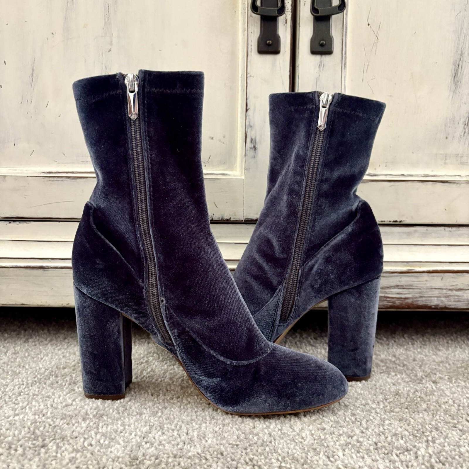 Sam Eldeman Blue Velvet Calexa Ankle Booties Heel… - image 4