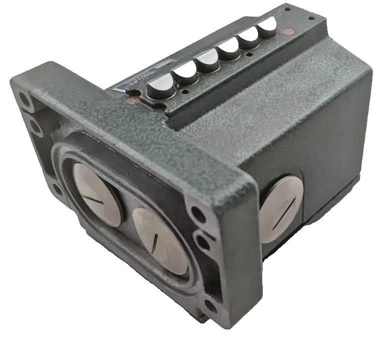 Balluff BNS 519-B6 D12-100-10 Positionsschalter DIN 43697 - Bild 1 von 4