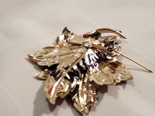 Signed Coro Brooch Vintage Designer Metal Pin Handpainted Big 3-D Maple Leaf 3" - Picture 4 of 9