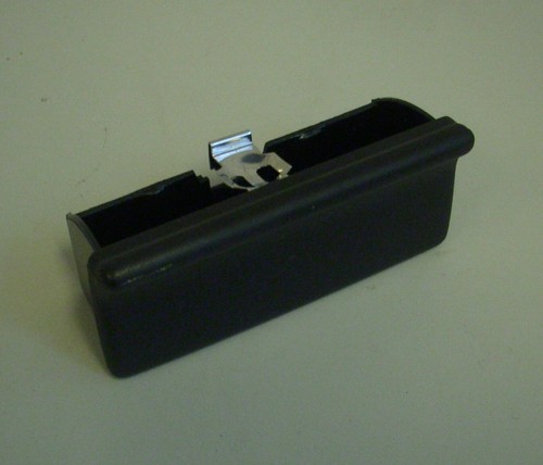 Aschenbecher hinten 87BB-A24726-AAW für Ford SIERRA