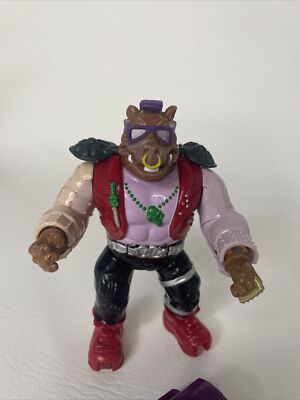 タートルズ　Mutatin' Bebop フィギュア Teenage Mutant Ninja Turtles The Making of a Ninja Mutatin
