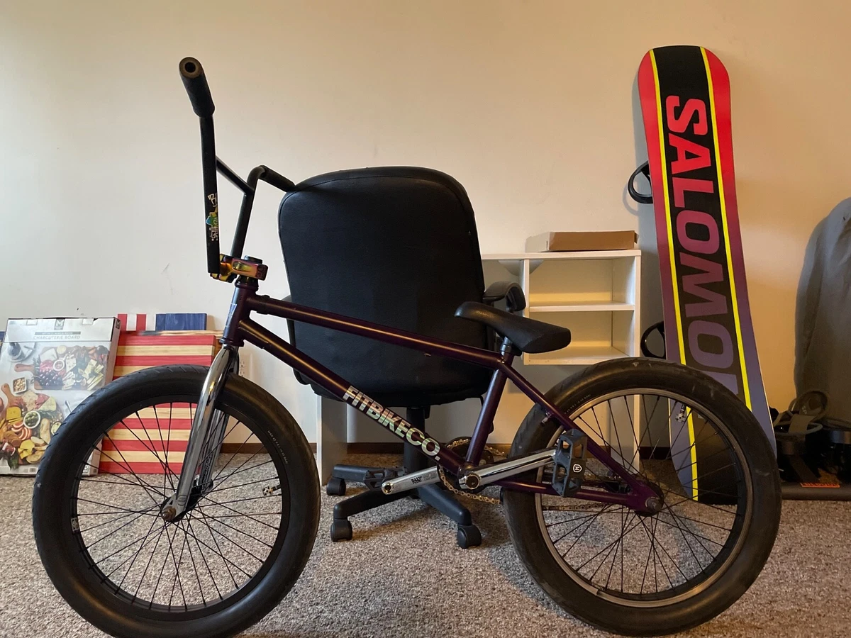 【引き取り限定】△BMX△ FIT BIKE CO 20インチ FIT BIKE BMX 20インチ引き取り限定