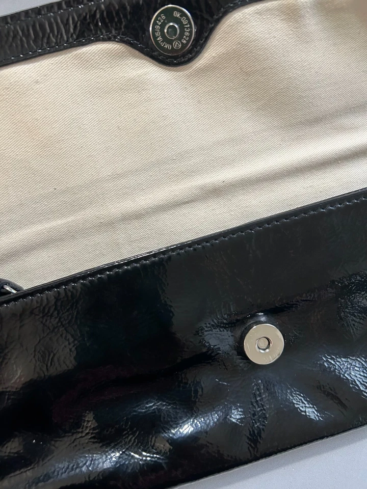 Charles David Black Patent Leather Clutch Wristlet Purse Baguette Style Clutch Foto 3 de 4