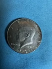 1967 NO MINT MARK KENNEDY HALF DOLLAR CIRCULATED 40 % SILVER