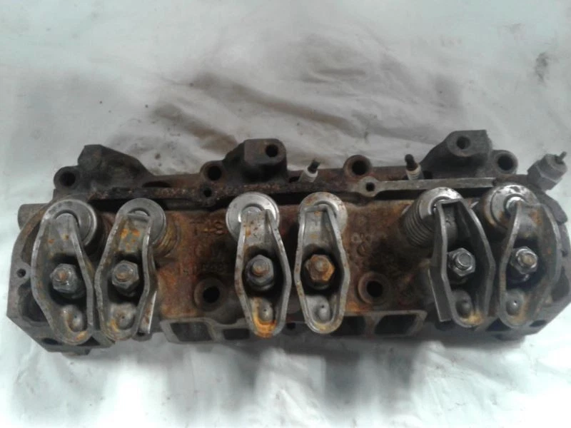 Cylinder Head 85 1985 Pontiac Firebird 2.8L V8 Only 87K Miles - Image 3 of 4