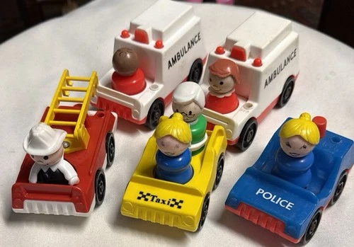 5 Vintage Fisher Price Little People Workers And Vehicles