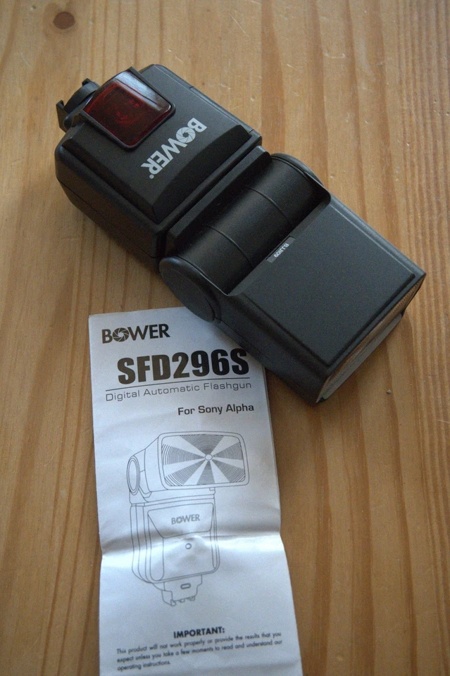 Bower SFD296S Digital Automatic Flash for Sony/Minolta Cameras - Image 2 of 4