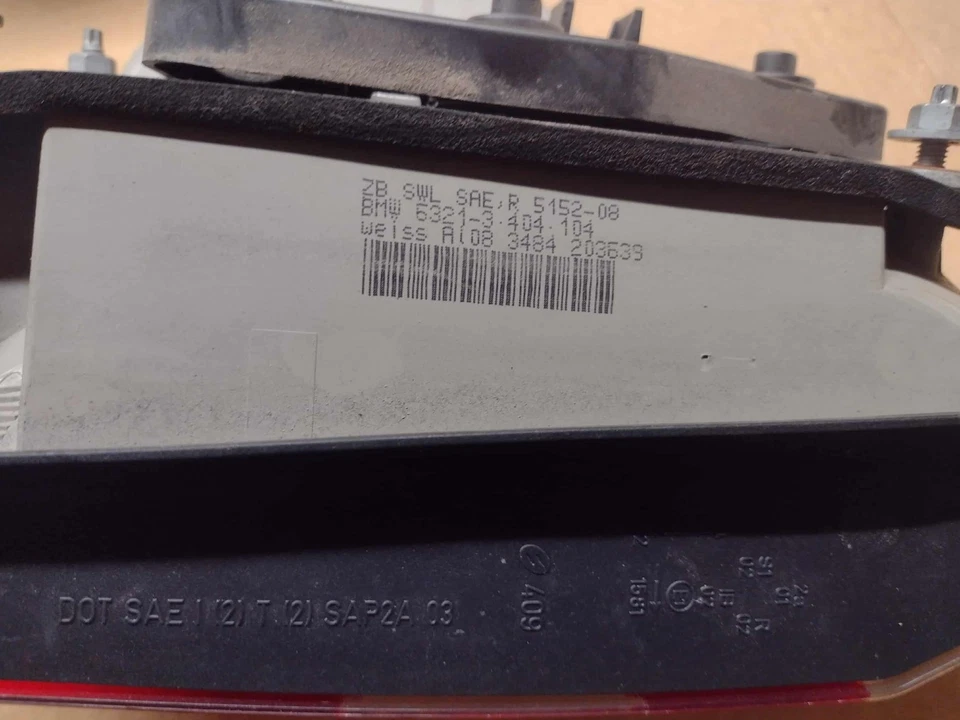 Luces traseras exteriores traseras izquierda y derecha BMW X3 E83 2005 FABRICANTE DE EQUIPOS ORIGINALES Foto 4 de 4