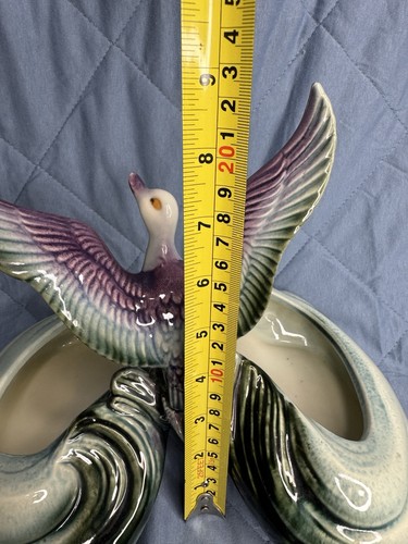 Beautiful Hull Art Pottery Ceramic USA Flying Duck Goose Bird Planter - Picture 11 of 14