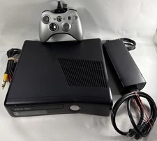 Microsoft Xbox 360 S Black 250GB Console Model 1439 Bundle - 4 Games - Tested