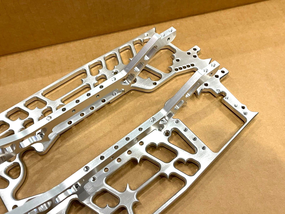 Pièces Aluminium Traxxas T-MAXX / E-MAXX - Cloisons De Cellules SUPERMAXX HCR UE GA, Occasion