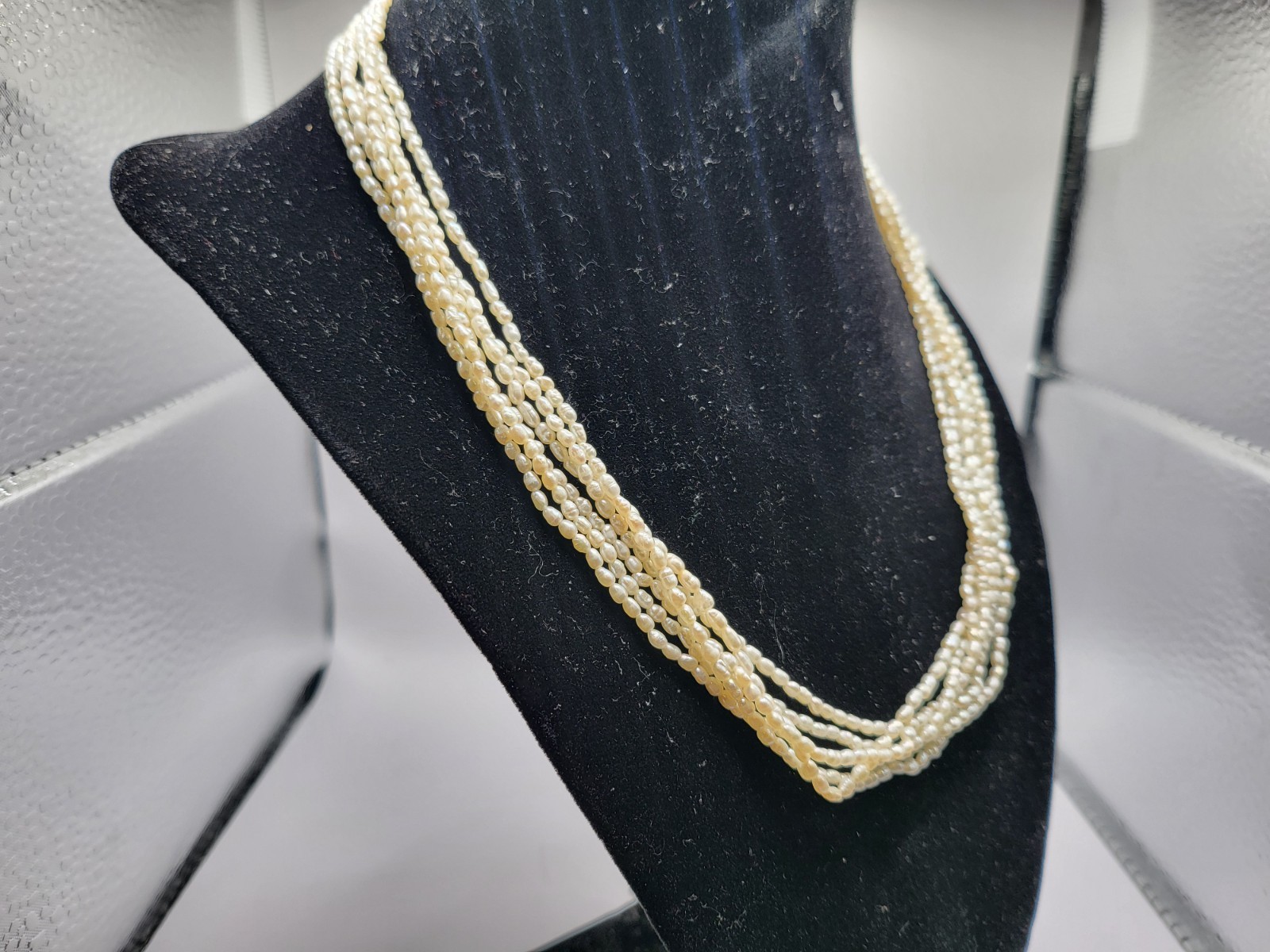 Solid 18K Yellow Gold Marked Clasp Freshwater Pea… - image 2