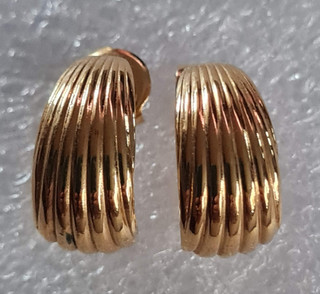 Vintage schöne Creolen golden mit Rillen Nachlass