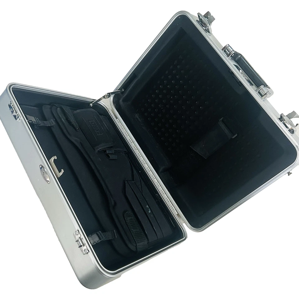 Zero Halliburton 铝制公文包 硬公文包 经典 3.0 银色 锁 — 第 3/4 张图片