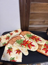 Kay Dee Designs Chili Pepper Kitchen Set – Cotton Towels Oven Mitts & Pot Holder
