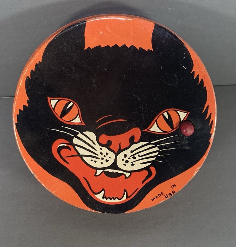 RARE! Vintage T. Cohn Halloween Black Cat  Tin Litho Crank Type Noisemaker USA