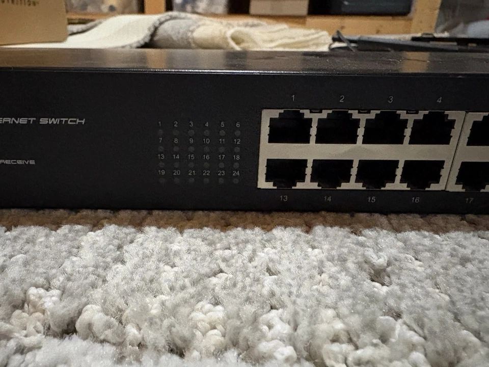 ASUS GX-D1241 24-Port Gigabit Ethernet Switch 10/100/1000 GBPS - Great Condition - Image 3 of 4