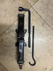 01-02-03-04-05-06-07-08-09-11-12 Honda Civic Tire Jack with Tools OEM