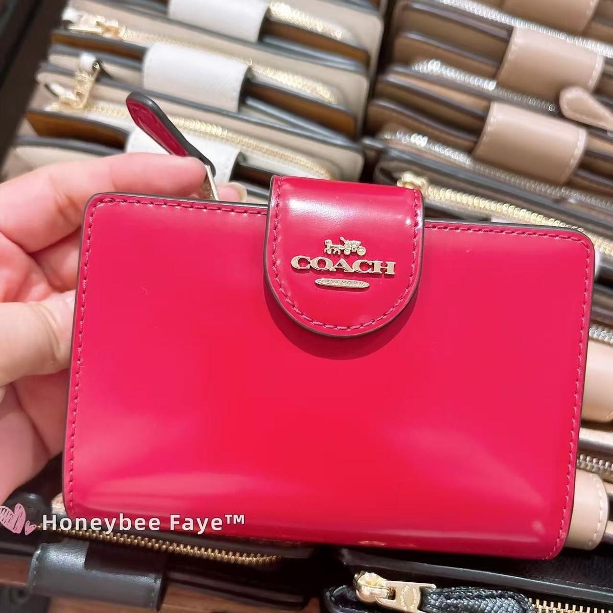 NWT Coach CW526 Medium Corner Zip Wallet Gold/Ruby 🔥🔥 | eBay
