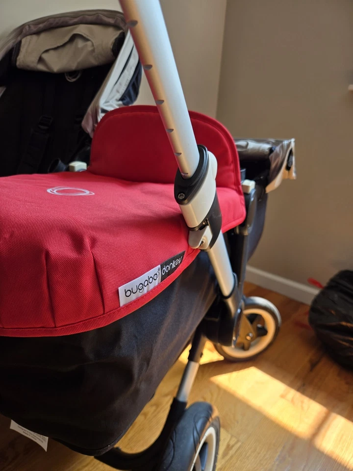 Bugaboo Donkey Bassinet Fabric Red Used Twice  - Image 2 of 2