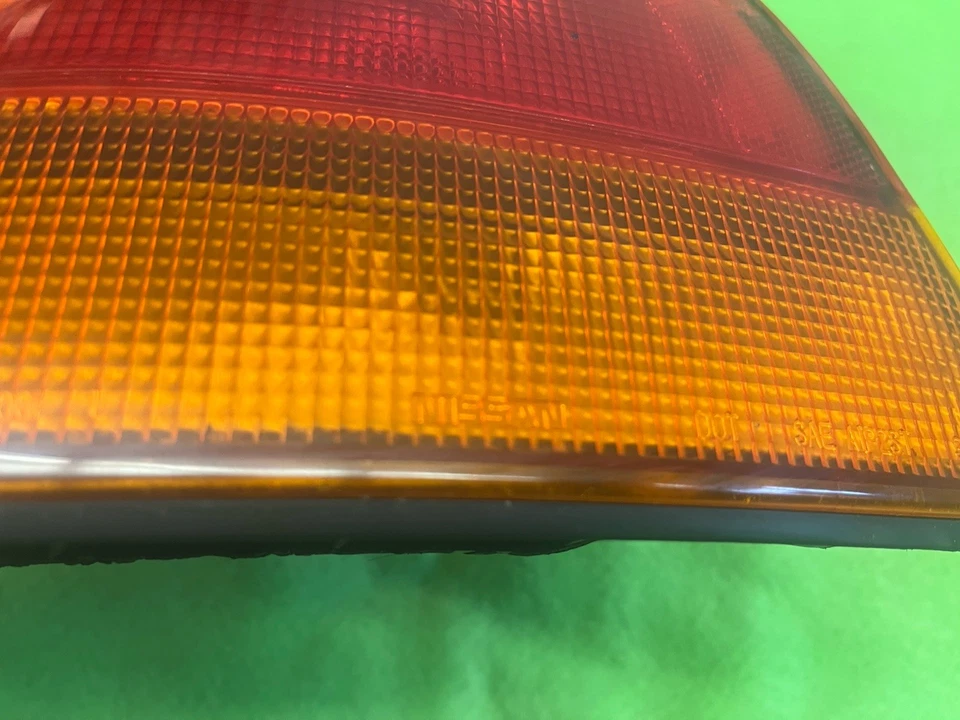 95 96 97 LUZ TRASERA IZQUIERDA LADO CONDUCTOR NISSAN 200 SX 200SX B14 LH Foto 2 de 4