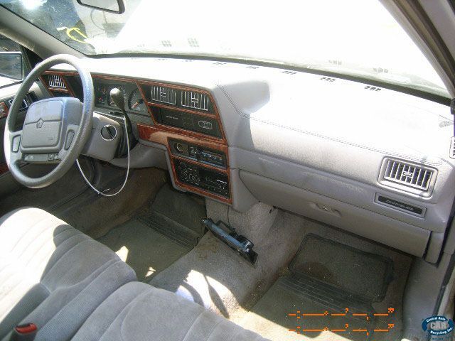 92 93 94 Chrysler LeBaron Sedan Passenger's (Right) Outer 92 93 94 Chrysler LeBaron Sedan Passenger's (Right) Outer