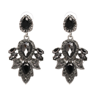 Beautiful Fashion Bohemian Cascade Of Crystal Earrings - Black