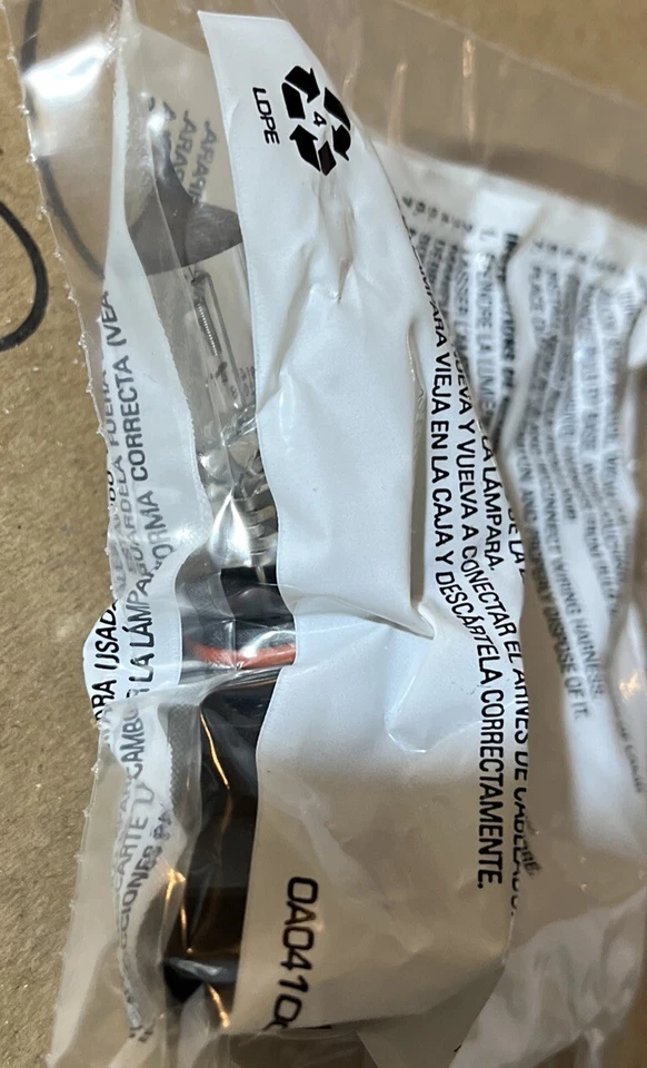 Bombilla antiniebla genuina GM 01999371 - con base delantera negra ACDelco 9145 NOS Foto 2 de 2