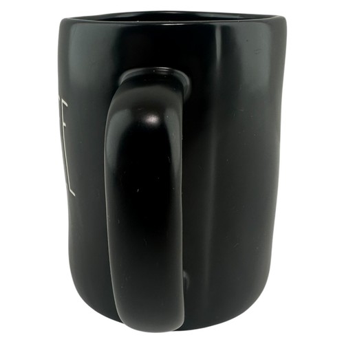 Tazza Rae Dunn nera "CAFFÈ" lettere bianche ~ collezione artigianale magenta ~ 16 oz - Foto 2 di 6