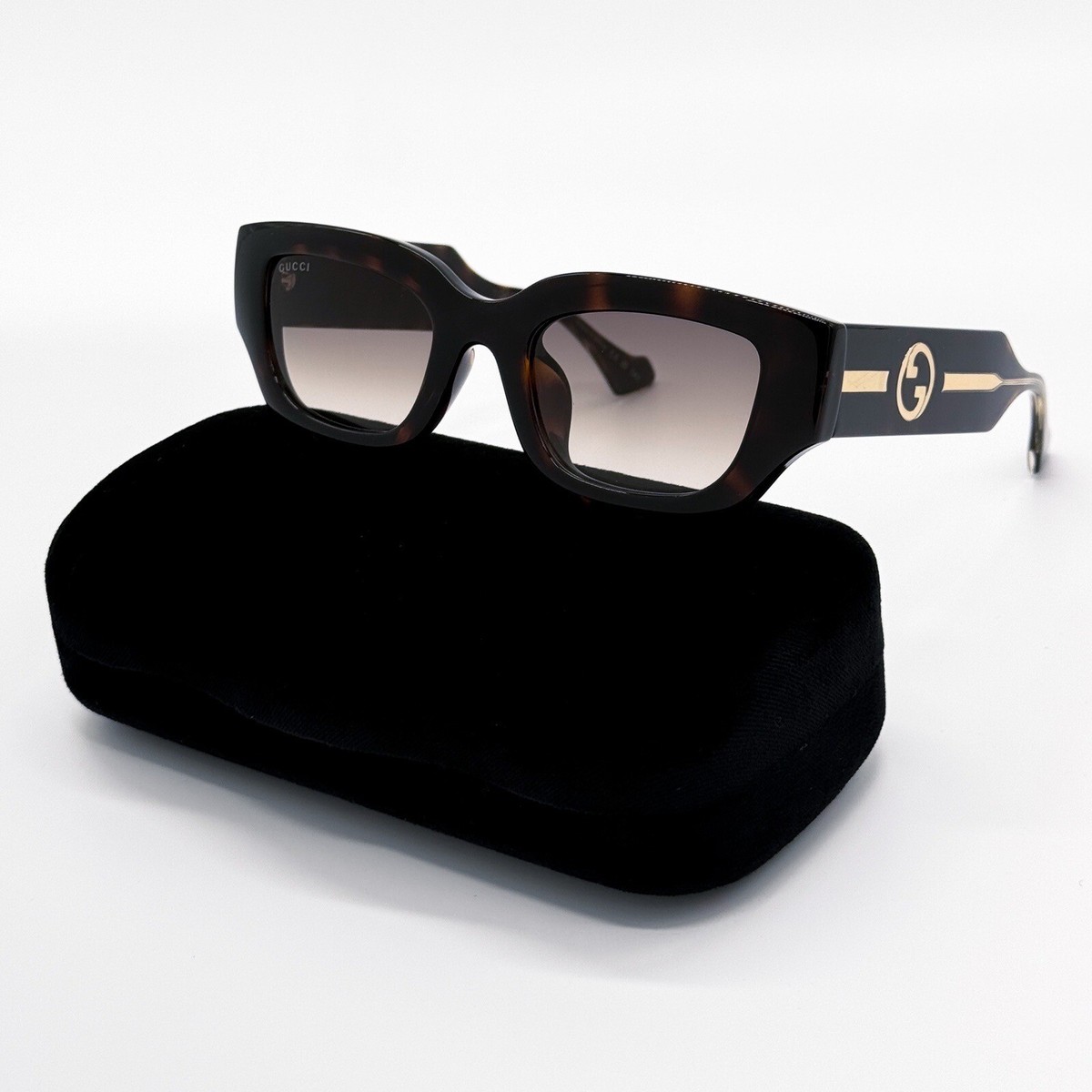 Gucci Black Square Sunglasses with Gold GG Accent Shiny Black Square GG Bag Sunglasses | Gucci main image 2