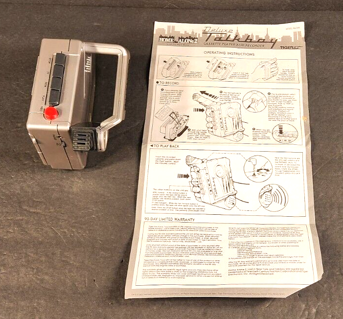 VINTAGE 1993 HOME ALONE 2 DELUXE TALKBOY CASSETTE TAPE RECORDER TESTED