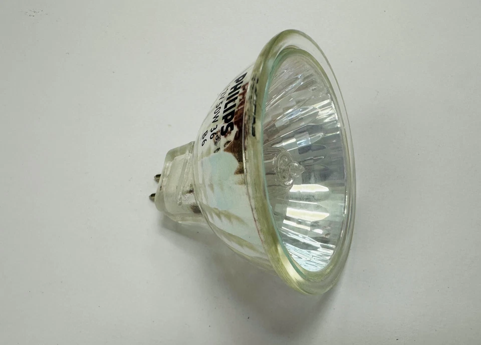 Philips 20w 12v gu5.3 36º flood halogen mr16 Spot Bulb gu5.3 885920 - pack of 5 - Image 2 of 2