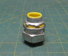 3/4" Hubbell Straight Liquid Tight Steel Insulated Conduit Connector 2" Long