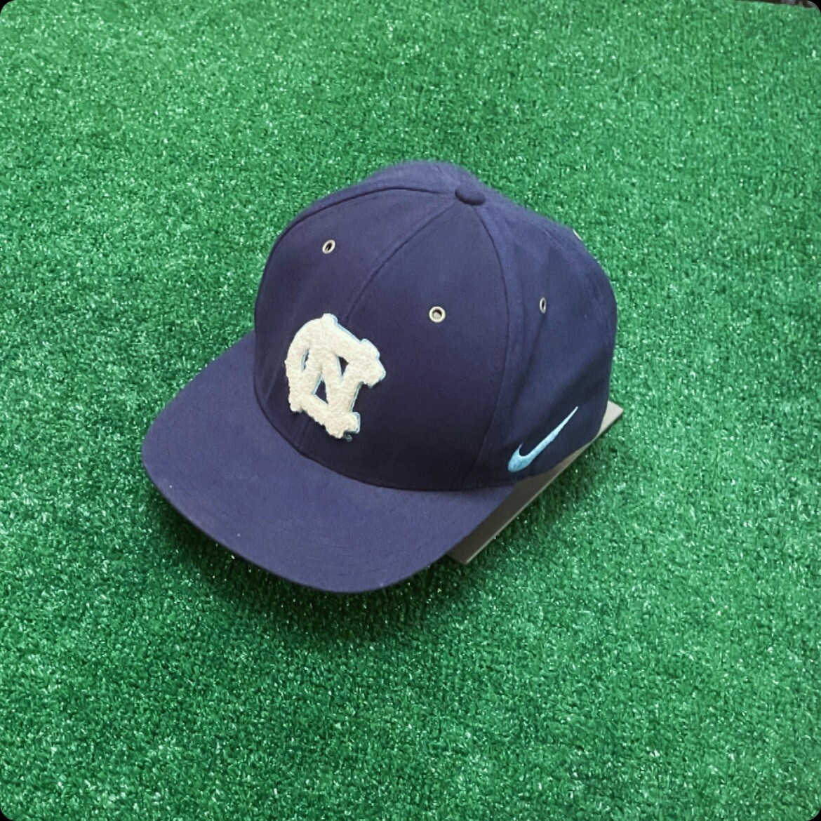Vintage 90s Nike UNC North Carolina Tarheel Varsity Patch 