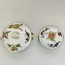 ROYAL WORCESTER EVESHAM LARGE/SMALL PEACH KNOB CASSEROLE COVERED SET 2 FRUIT