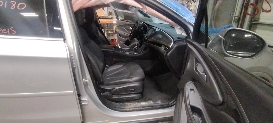 2018 BUICK ENVISION Transmission 94K - Изображение 3 из 4