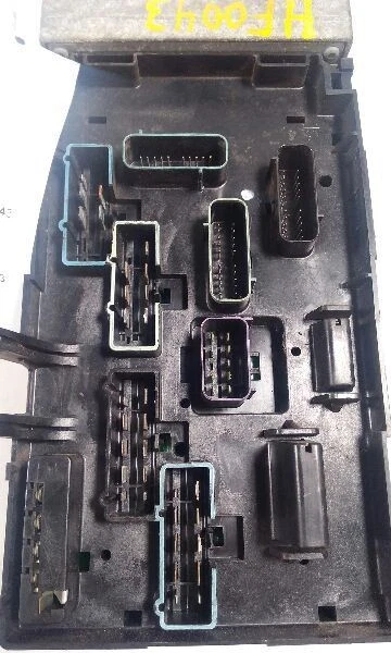 03 Dodge Caravan Chassis ECM Multifunction Module Left Hand Engine Compartment - Image 4 of 4