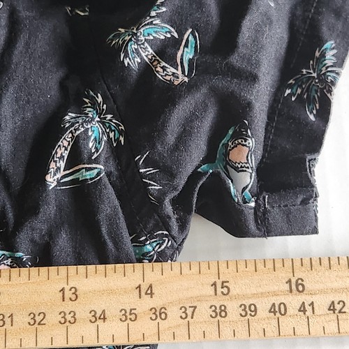 365 Kids Boy's Size 8 Short Sleeve Woven Print Shirt Sharks Palm Trees Black - Picture 13 of 14