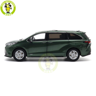 1/18 Toyota SIENNA MPV Green Diecast Model Car Gifts For Friends