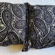 Chaps Ralph Lauren 2 Shams Navy Blue & White Paisley Euro Pillow 30” X 30”