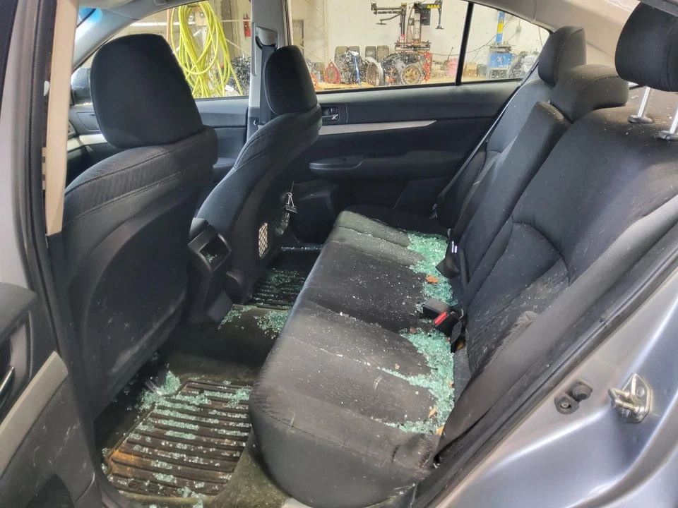 Б/у стойка и шестерня в сборе подходит: 2012 Subaru Legacy силовая стойка и шестерня Sdn - Изображение 2 из 4