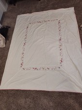 Pottery Barn kids Duvet Cover 100 Cotton White with Pink Embroidery Twin 85x62