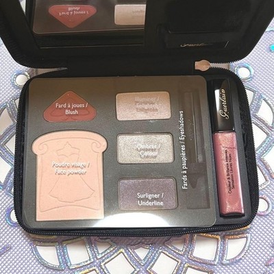Guerlain La Petite Robe Noir Makeup Palette